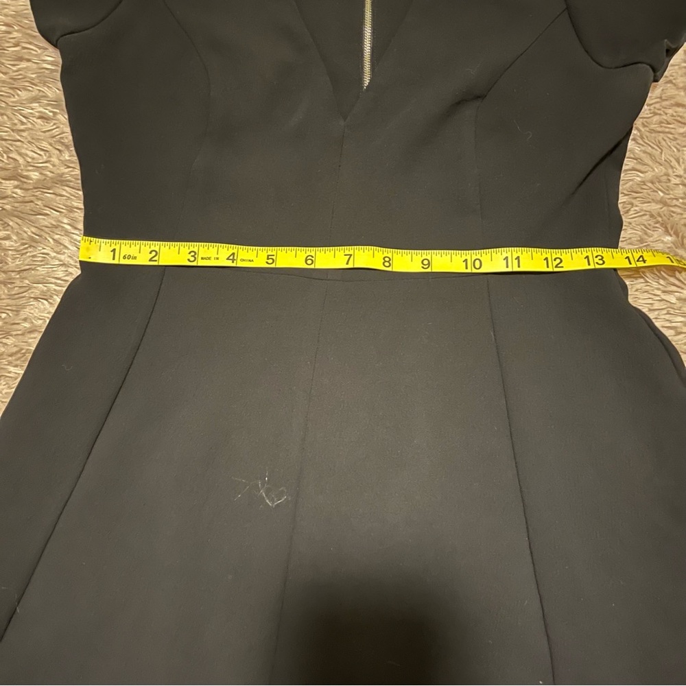 - Wilfred Aritzia Womens Foucault Dress Sz 4 Black Fit & Flare V-Neck View 5
